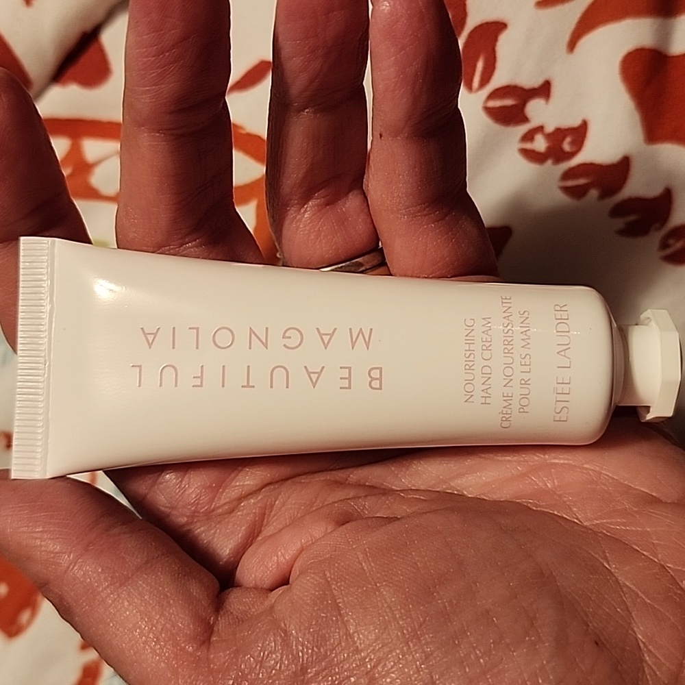 Estēe Lauder Beautiful Magnolia Hand Cream 1 oz.